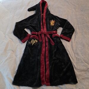Warner Bros. Black and Red Kids Harry Potter Robe